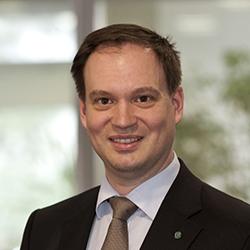  Prof. Dr. Ralf Reussner 